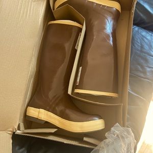 XTRA TUF mud boots. Ladies size 9  — 15” salmon sister legacy Copper/octopus